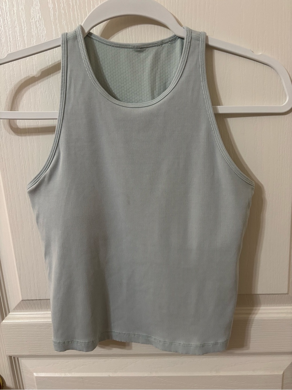Women’s Vuori pose plyo tank in seaside size medium